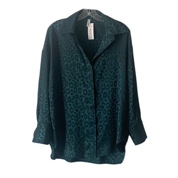 Glam by Glamorous Tops - Glam Dark Green Leopard Print LS V-Neck Blouse Oversize Small New with Tags